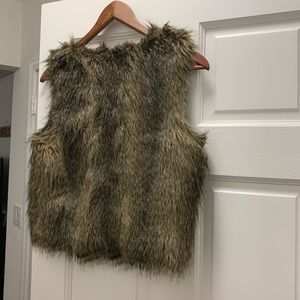 Faux fur Vest H&M size 8
